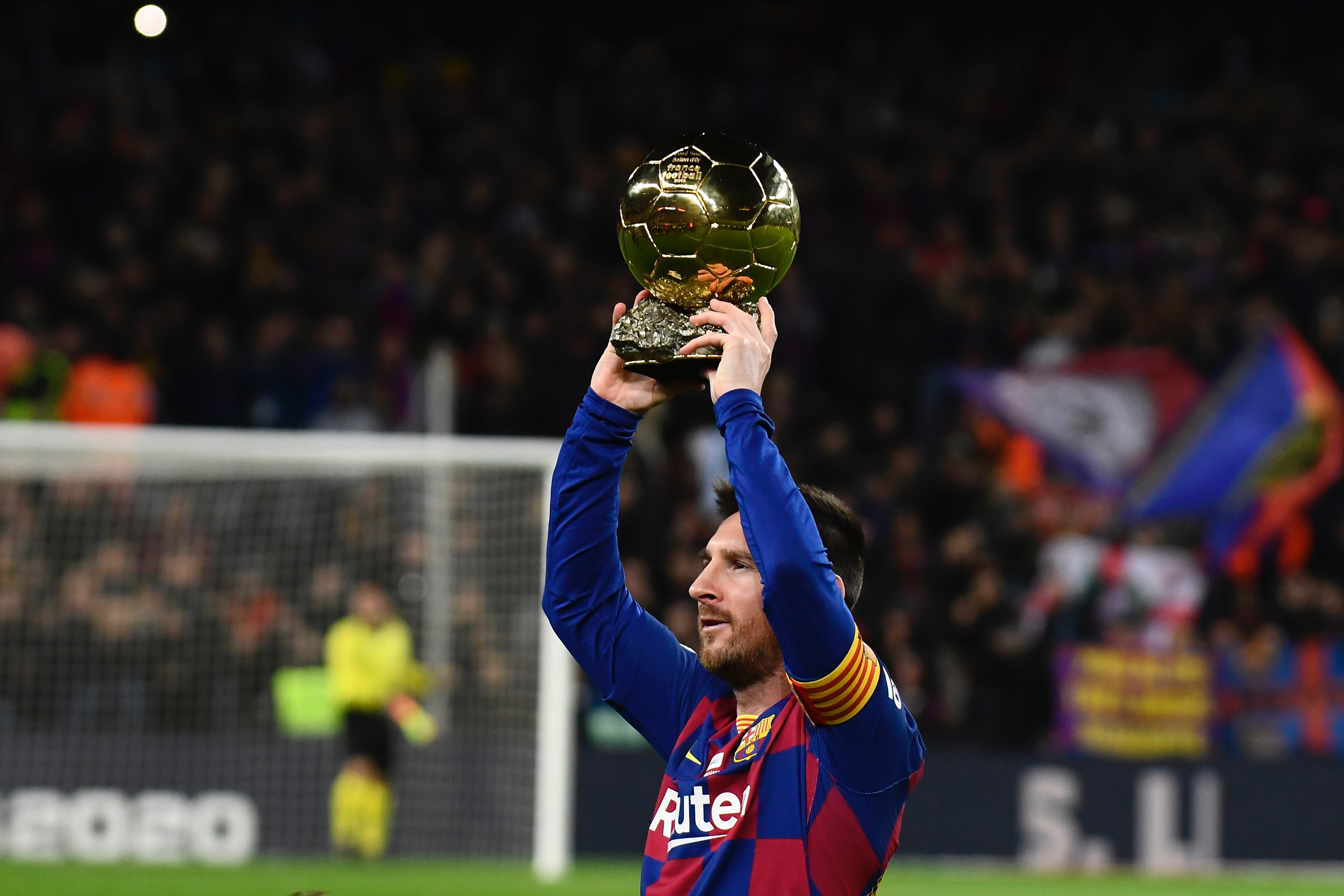 使得其形象 使得其形象